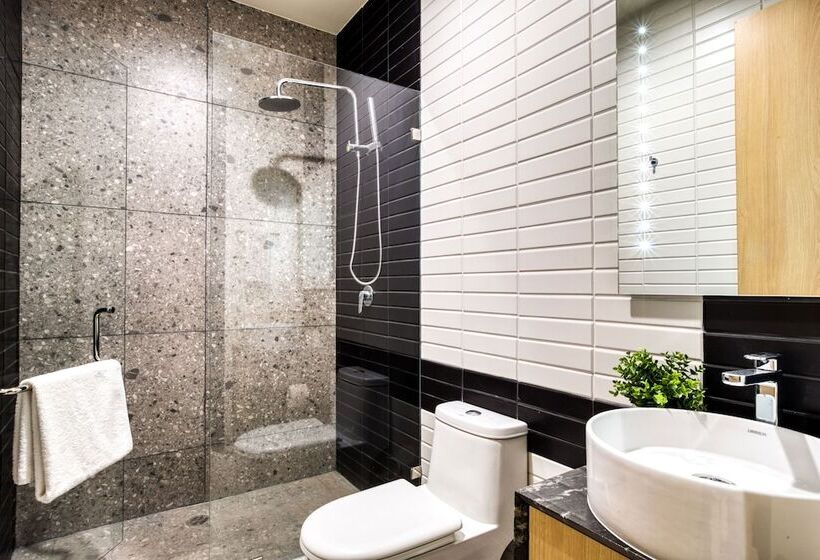 דירת חדר עם טרסה, Downtown Designer Apartments By Uliv