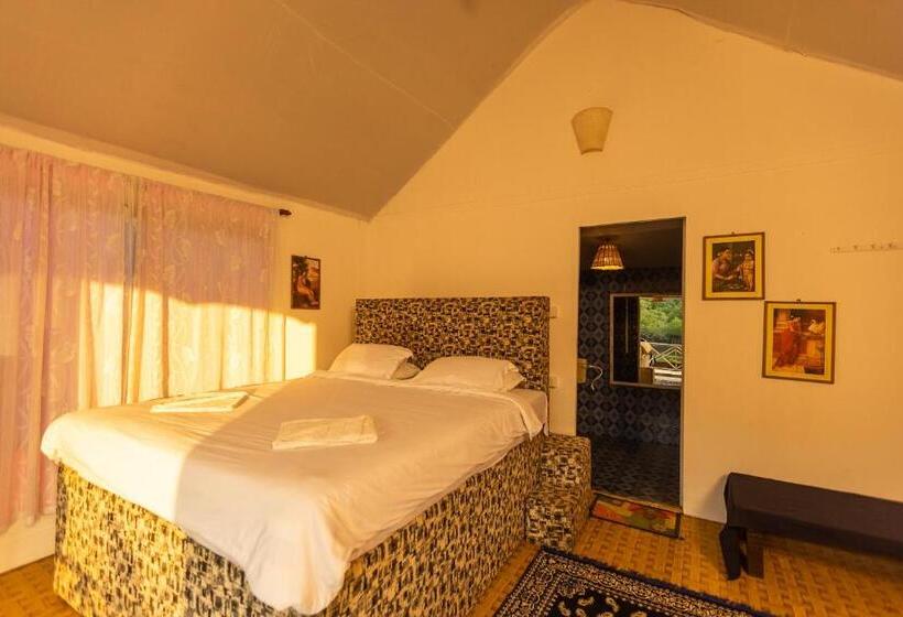 Suite with lake view, Feather Touch Hotels And Resorts Palolem