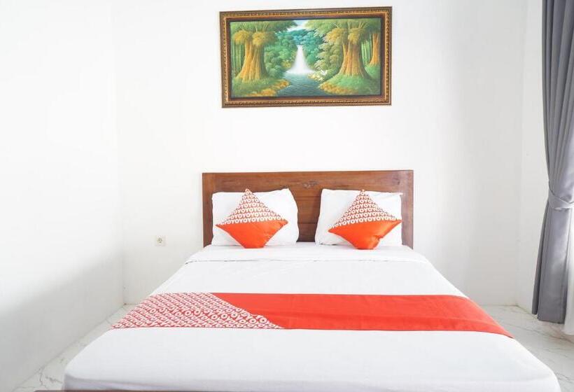 Camera Standard Letto King, Oyo 93185 Ayani Guest House