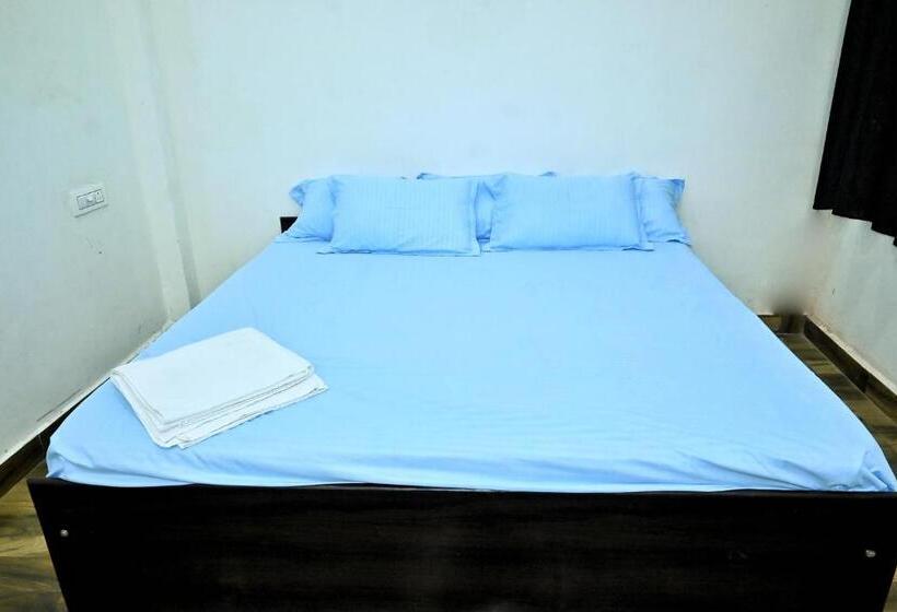 Номер Deluxe, Pitambara Dham