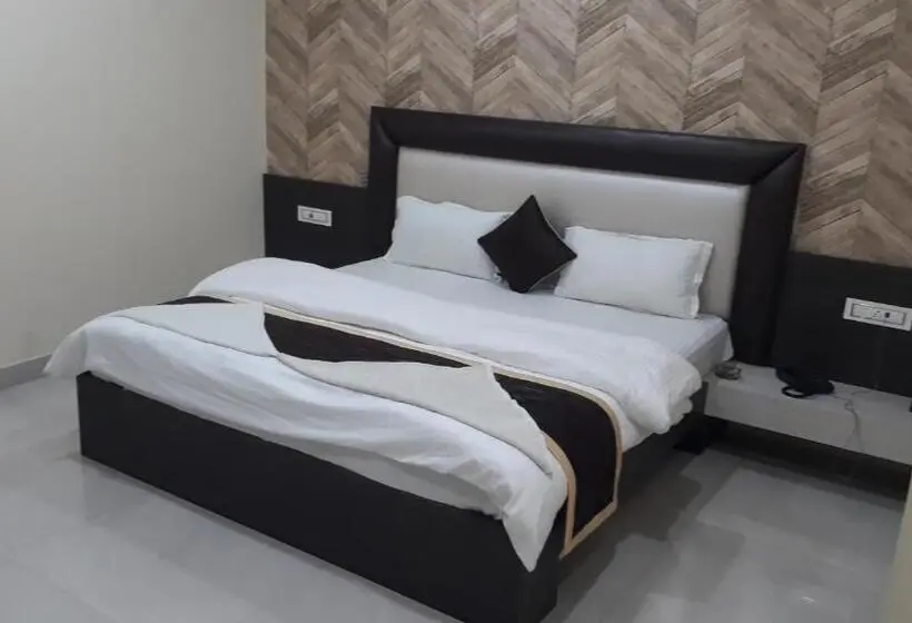 Deluxe-huone, Prakshi Palace Datia