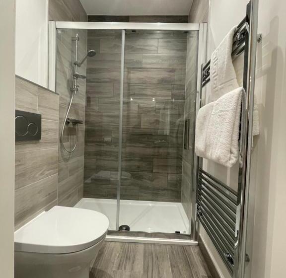 غرفة قياسية, The Boutique