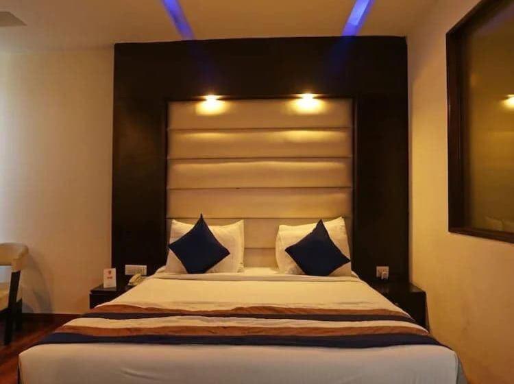 Triple Classic Room, Oyo Hotel Aero City