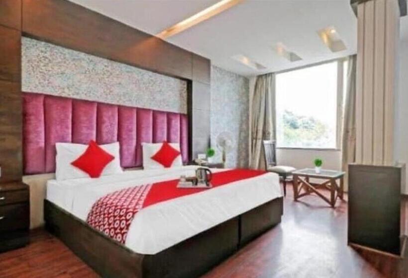 Triple Classic Room, Oyo Hotel Aero City