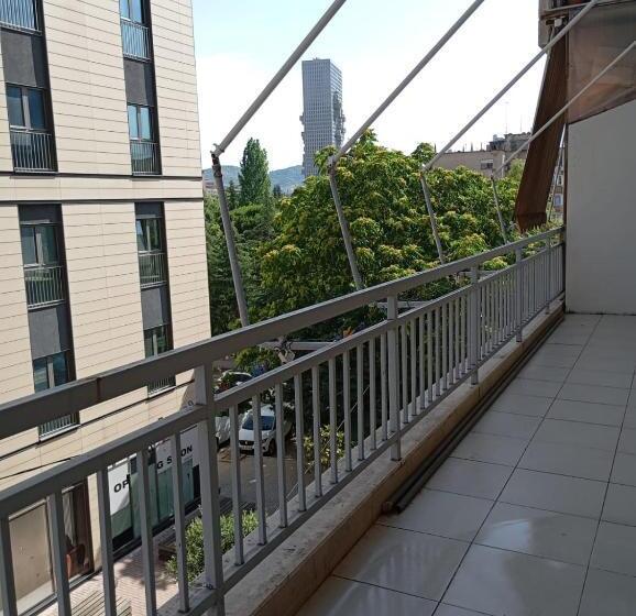 豪华房间, Friends Hostel