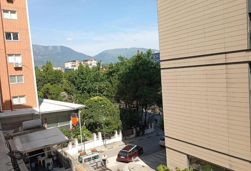 豪华房间, Friends Hostel