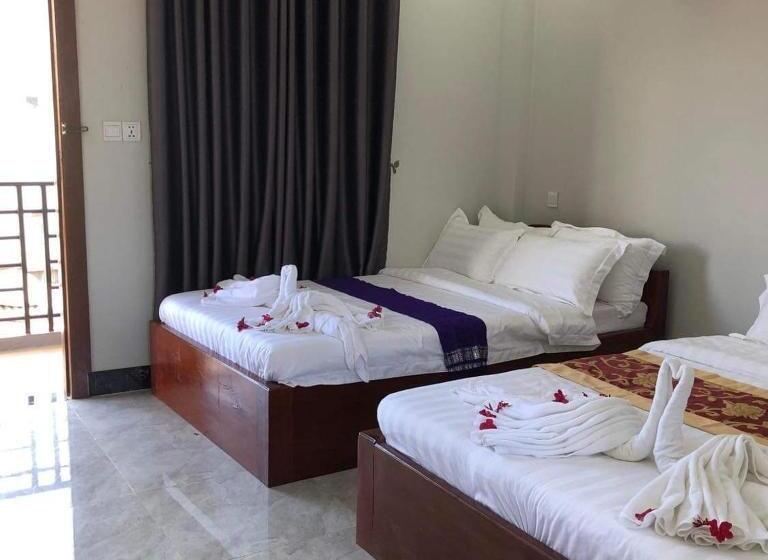 غرفة ديلوكس مزودة بشرفة, Kro Nhep Guesthouse