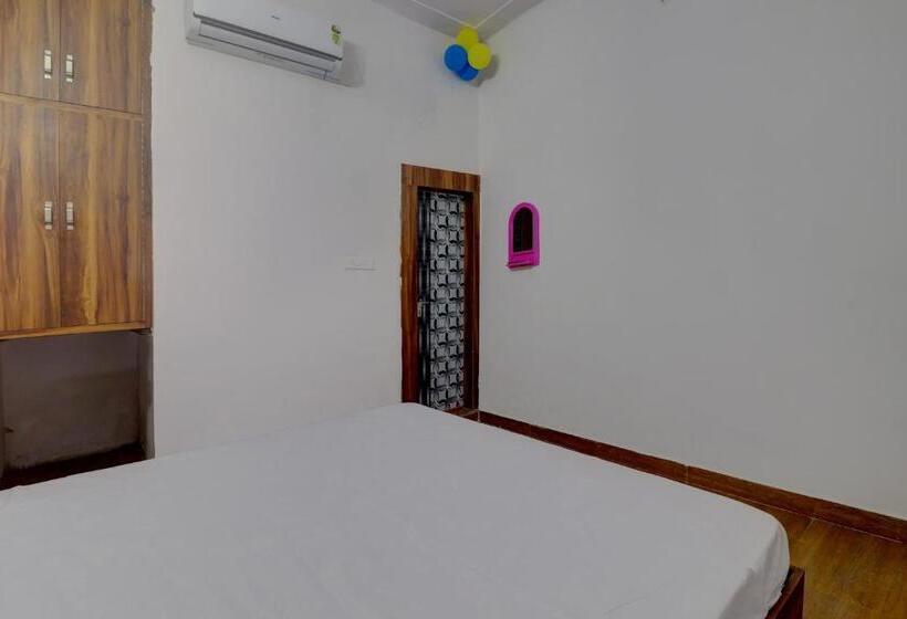 Klassiskt Trippelrum, Spot On Pitra Chaaya Hotel And Restaurant