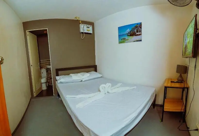 اتاق استاندارد, Adventourist Inn