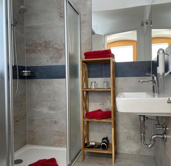 Номер Стандарт, Landgasthaus Zur Linde