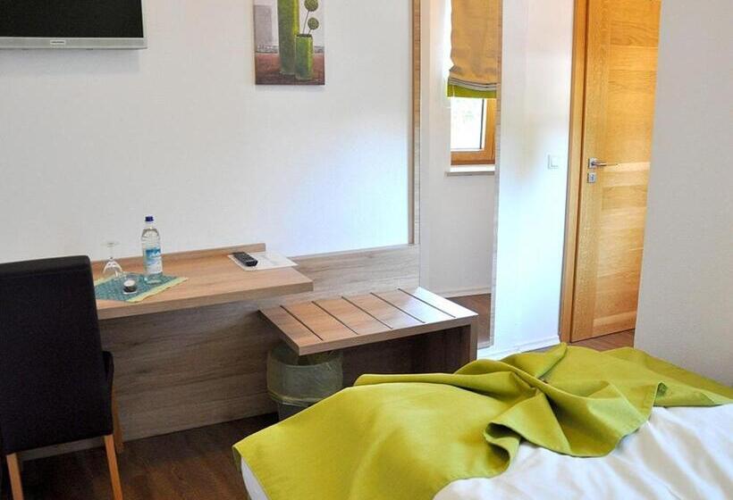 Номер Стандарт, Landgasthaus Zur Linde