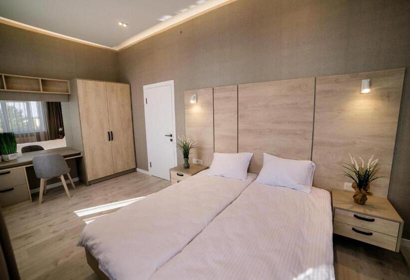 スイート, Apart Hotel Cardinal