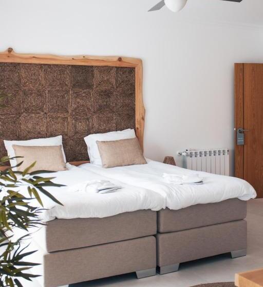 اتاق استاندارد با چشمانداز استخر, Boutique Hotel Serena Vista