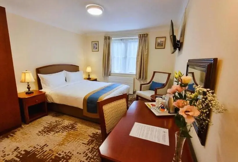 スタンダードルーム, Royal Swan, Ashley Manor   B&b