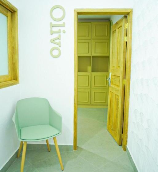 스탠다드 룸, Chromatic