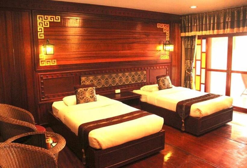 Люкс, ดอยหมอกดอกไม้รีสอร์ท Doimok Dokmai Resort