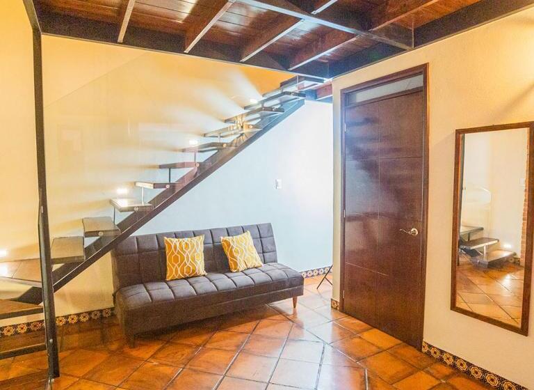 سوییت جونیور, Boutique La Casona Del Rey