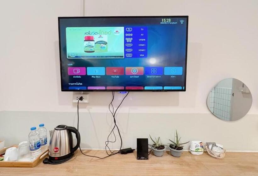 غرفة قياسية سرير كينج, La Moon House