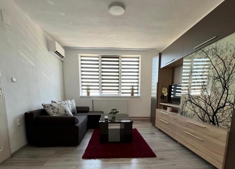 شقة غرفة واحدة, La Luna Imobiliare