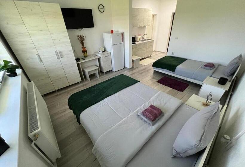 شقة غرفة واحدة, La Luna Imobiliare