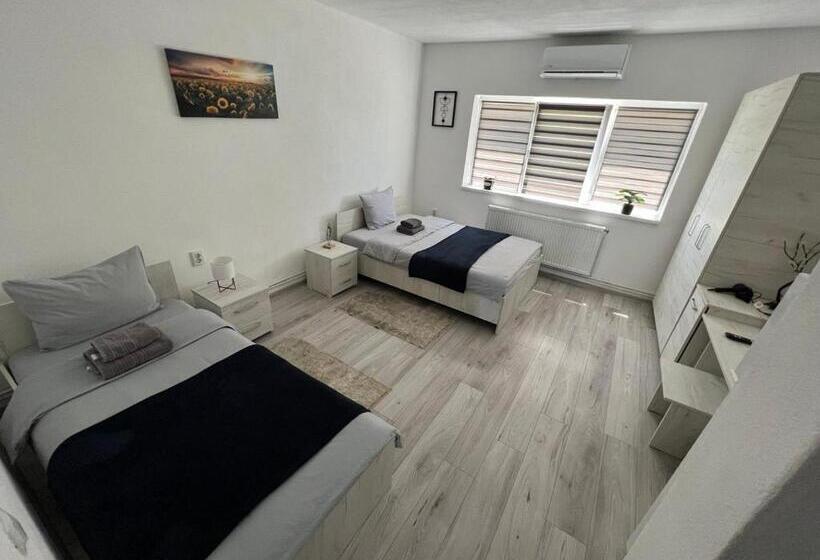 إستديو قياسى مزود بشرفة, La Luna Imobiliare