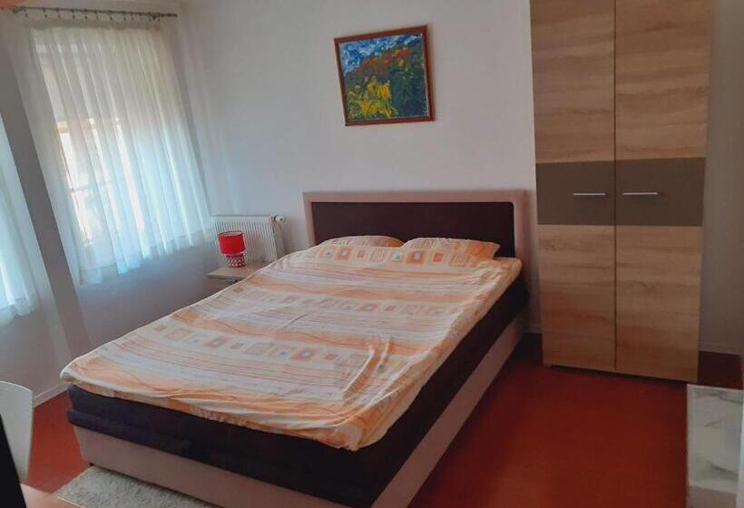 اتاق استاندارد, Apartmani Zaara