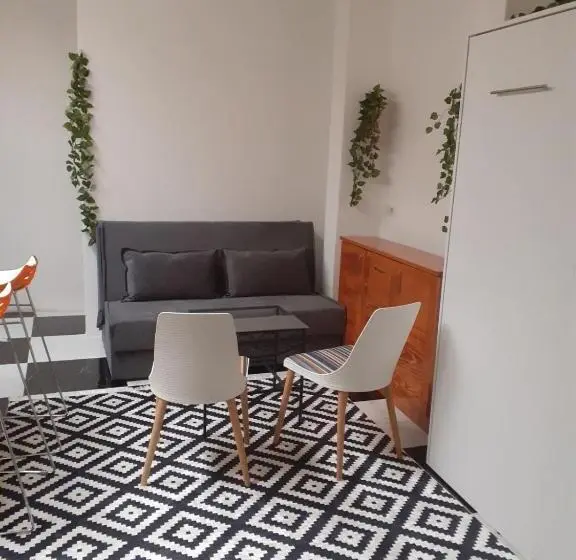 استودیوی استاندارد, Apartmani Zaara