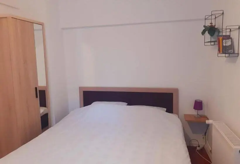 اتاق استاندارد با چشمانداز باغ, Apartmani Zaara