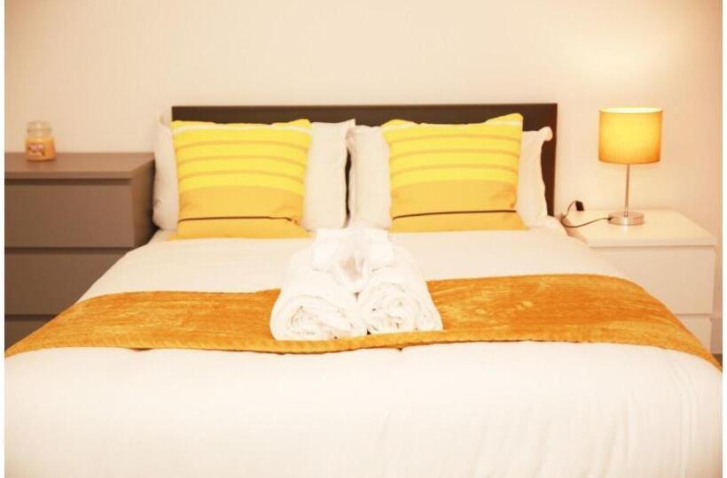 デラックストリプルルーム, Cricklewood Deluxe Ensuite Room