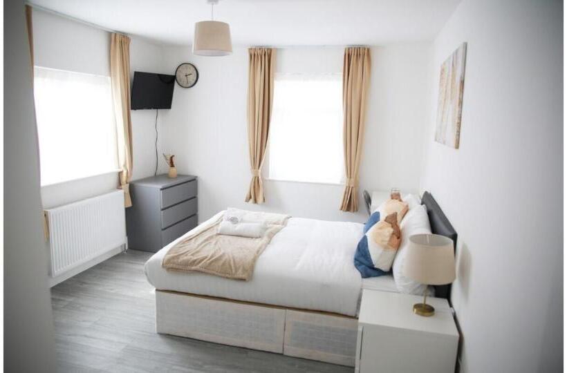 Номер Economy, Cricklewood Deluxe Ensuite Room