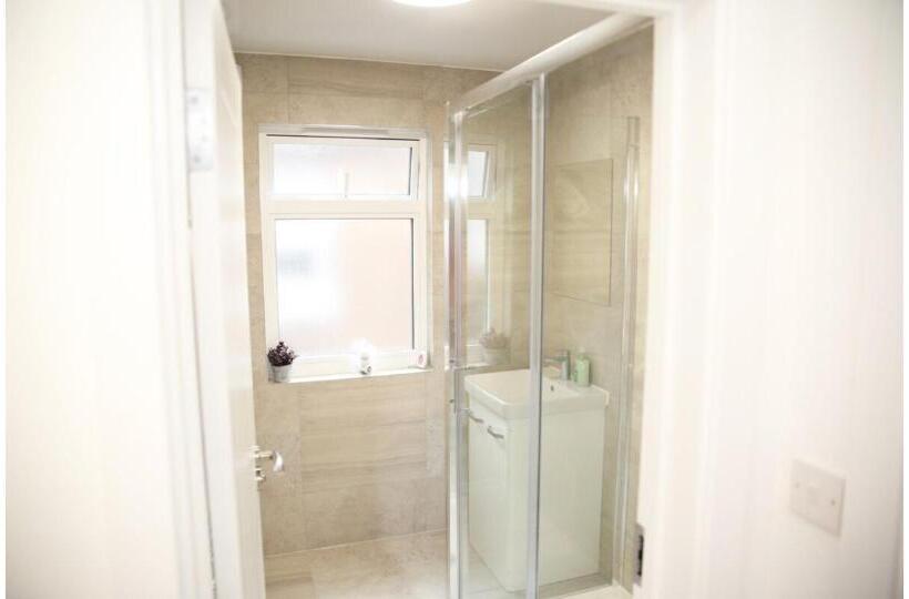 エコノミールーム, Cricklewood Deluxe Ensuite Room