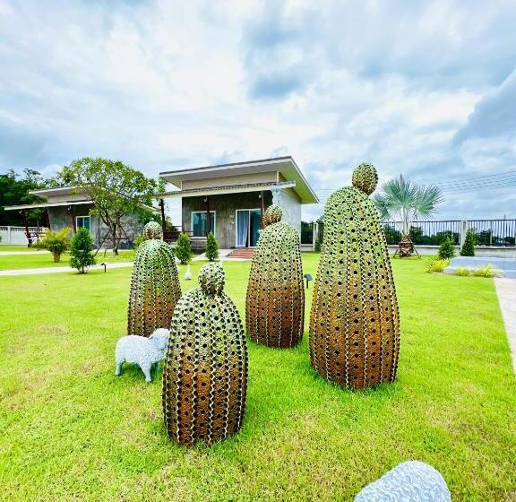Стандартный Номер Кровать Кинг, Farm View Resort @uthai Thani ฟาร์มวิว รีสอร์ท อุทัยธานี