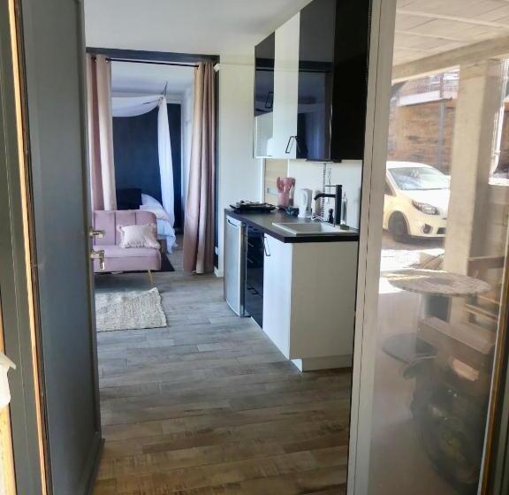 豪华房间, La Boucle Des Molliers