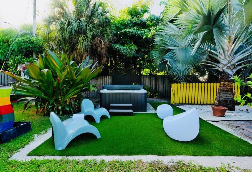 اتاق استاندارد با تخت بزرگ, Sexy Vibe1/private Room/ Outdoor Shower/heat Pool/