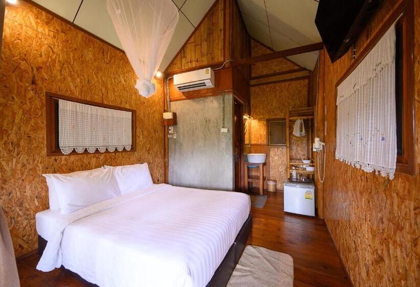 Standaardkamer met Kingsize Bed, เฮินไต รีสอร์ท แม่ลาน้อย