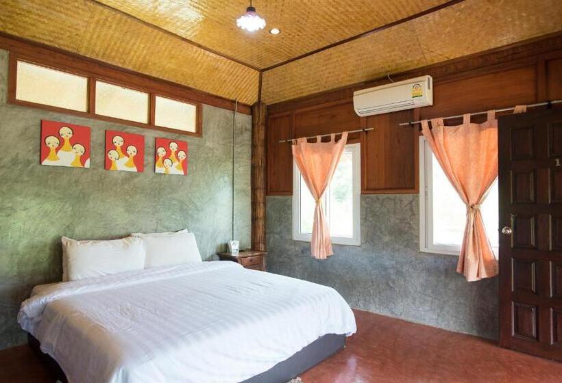 Standaardkamer met Kingsize Bed, เฮินไต รีสอร์ท แม่ลาน้อย