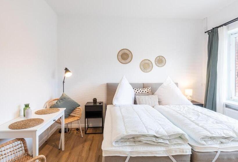 חדר סטודיו סטנדרד, Schifferhaus