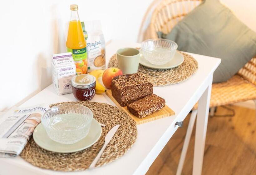 חדר סטודיו סטנדרד, Schifferhaus