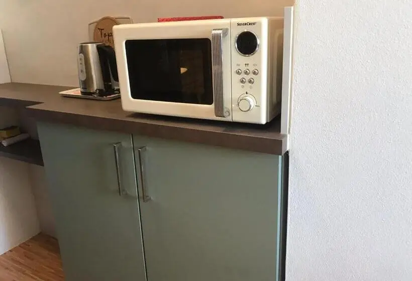 Quarto standart individual, Uniaparts