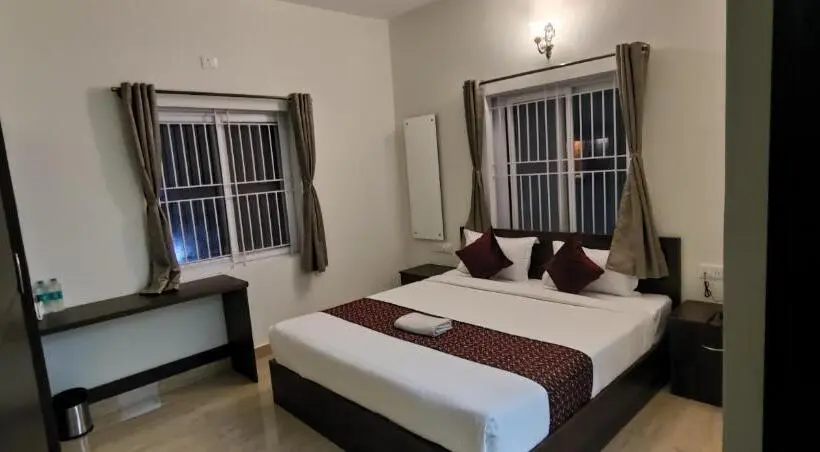 スタンダードルーム, Bangalore Airport Inn Hotel, Airport Pickup & Drop Available 24x7