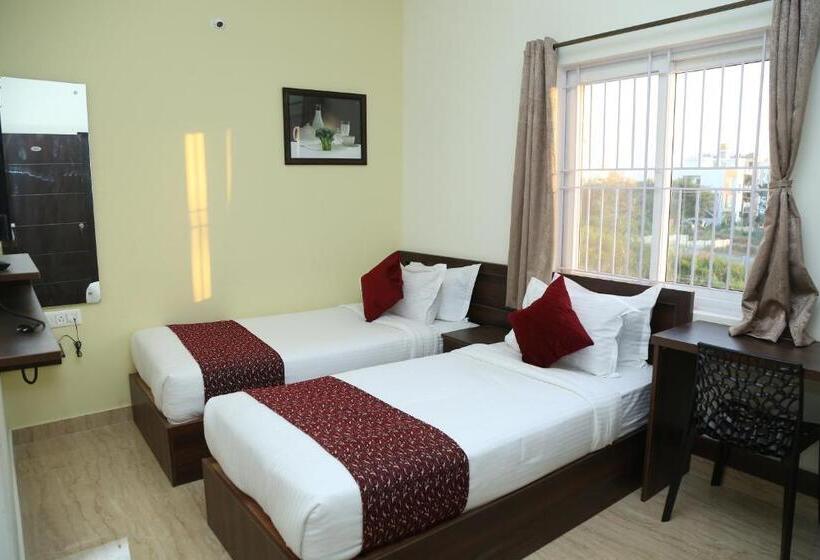 标准间, Bangalore Airport Inn Hotel, Airport Pickup & Drop Available 24x7
