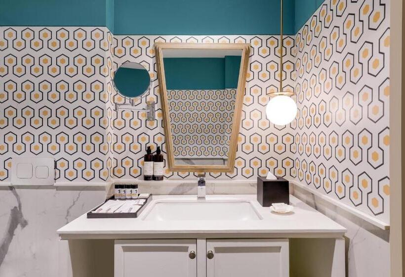 חדר פרמיום עם מרפסת, Grand Mercure Goa Candolim