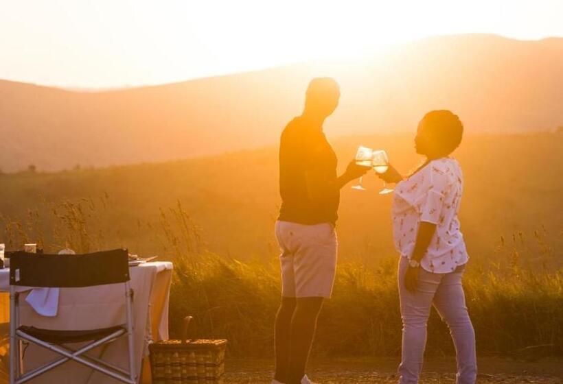 اتاق لوکس با تخت بزرگ, Kholiwe On Kruger Lodge & Safaris