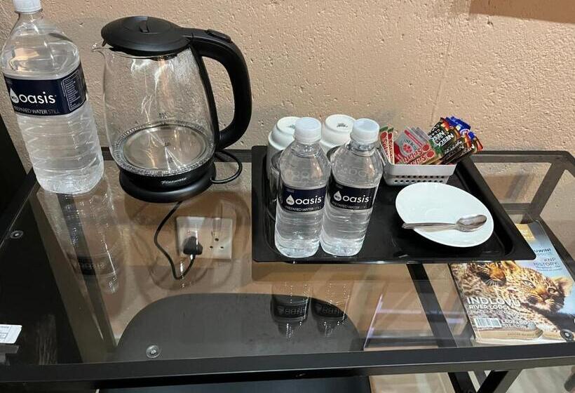 اتاق لوکس با تخت بزرگ, Kholiwe On Kruger Lodge & Safaris