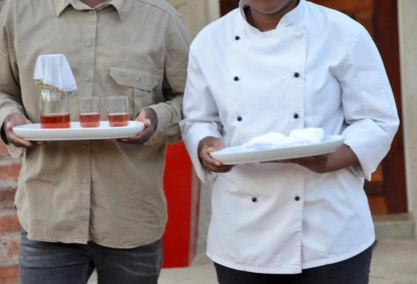 اتاق لوکس با تخت بزرگ, Kholiwe On Kruger Lodge & Safaris