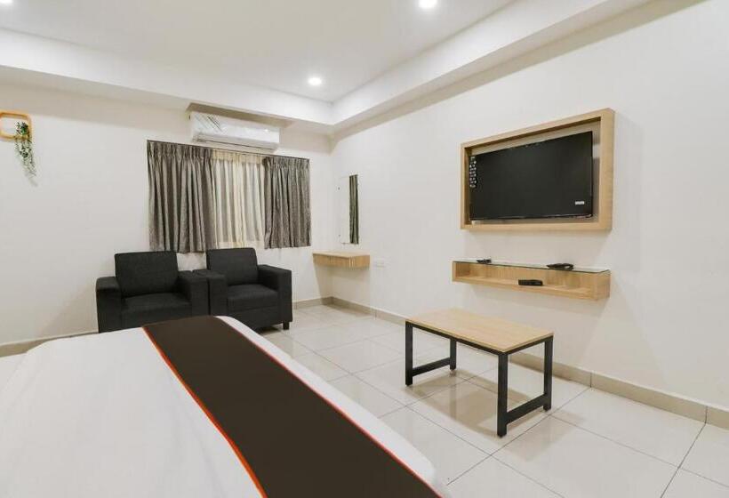 디럭스 트리플 룸, Collection O 81219 Hotel River View