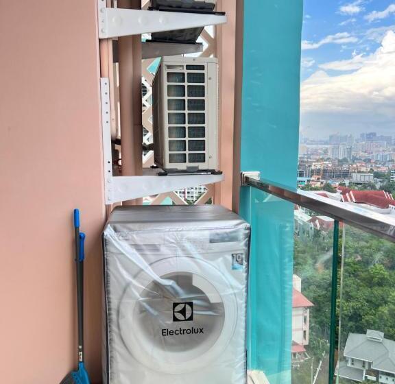 주니어 스위트 발코니, Grande Cariibbean Pattaya By Thita