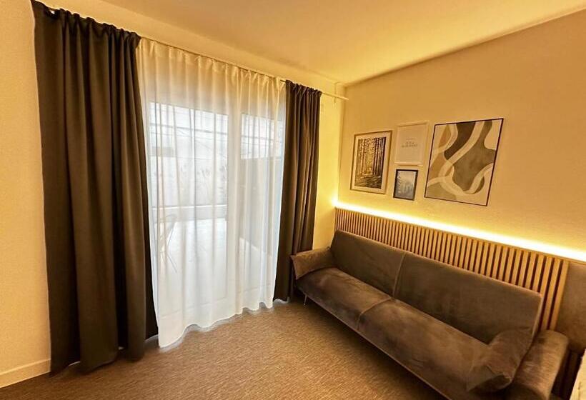 Номер Deluxe с Балконом, Boutique Hotel Greenleaf