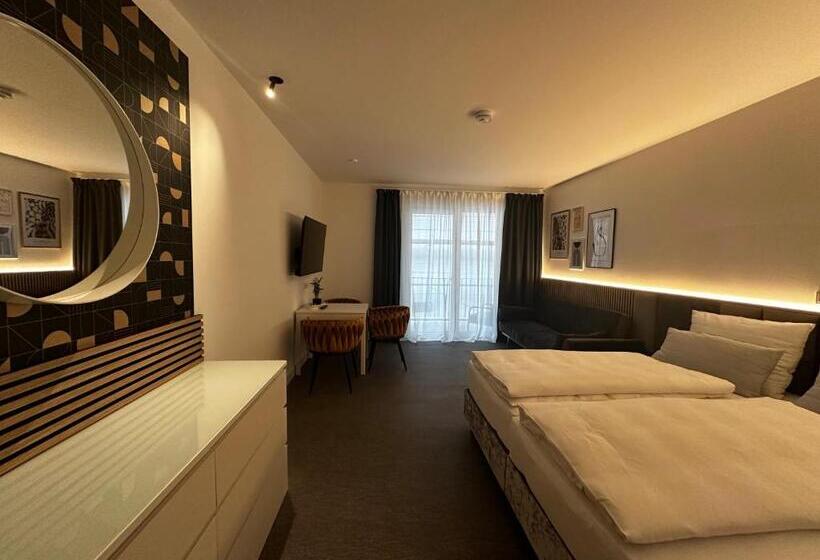 Номер Deluxe с Балконом, Boutique Hotel Greenleaf