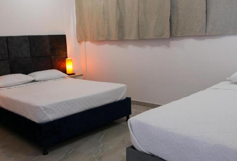 اتاق استاندارد, Faleg World